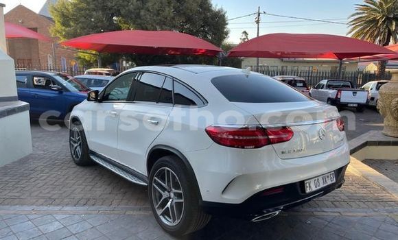 Acheter Occasion Voiture Mercedes-Benz GLE Blanc à Maseru, Maseru Acheter Occasion Voiture Mercedes-Benz GLE Blanc à Maseru, Maseru