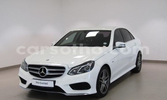 Buy Used Mercedes-Benz E200 White Car in Maseru in Maseru Buy Used Mercedes-Benz E200 White Car in Maseru in Maseru