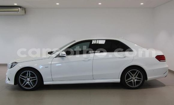 Buy Used Mercedes-Benz E200 White Car in Maseru in Maseru Buy Used Mercedes-Benz E200 White Car in Maseru in Maseru