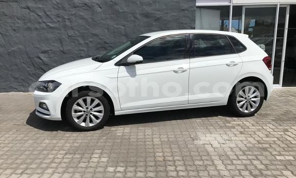 اشتري مستعمل Volkswagen Polo White سيارة في Butha Buthe في Butha-Buthe اشتري مستعمل Volkswagen Polo White سيارة في Butha Buthe في Butha-Buthe