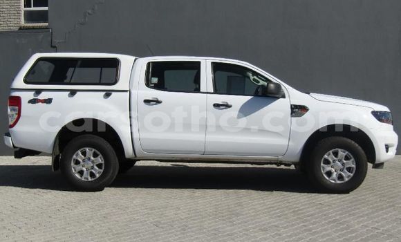 اشتري مستعمل Ford Ranger White سيارة في Hlotse في Leribe اشتري مستعمل Ford Ranger White سيارة في Hlotse في Leribe