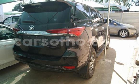 Acheter Occasion Voiture Toyota Fortuner Marron à Maseru, Maseru Acheter Occasion Voiture Toyota Fortuner Marron à Maseru, Maseru