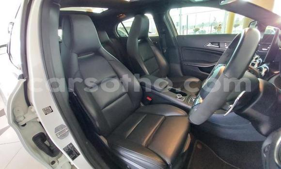 Acheter Occasion Voiture Mercedes-Benz CLA-klasse AMG Blanc à Maseru, Maseru Acheter Occasion Voiture Mercedes-Benz CLA-klasse AMG Blanc à Maseru, Maseru