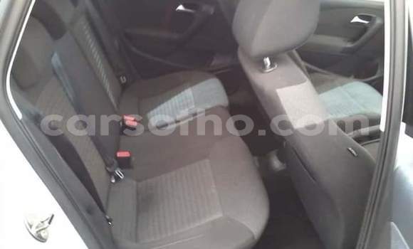 Sayi Na hannu Volkswagen Polo Silver Mota in Maseru a Maseru Sayi Na hannu Volkswagen Polo Silver Mota in Maseru a Maseru