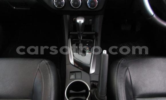 Sayi Na hannu Toyota Hilux White Mota in Butha–Buthe a Thaba-Tseka Sayi Na hannu Toyota Hilux White Mota in Butha–Buthe a Thaba-Tseka