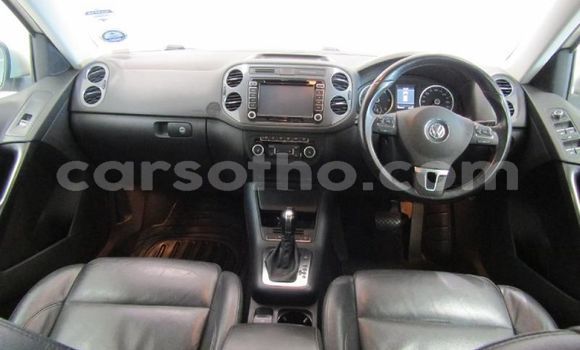 اشتري مستعمل Volkswagen Tiguan Silver سيارة في Butha Buthe في Butha-Buthe اشتري مستعمل Volkswagen Tiguan Silver سيارة في Butha Buthe في Butha-Buthe