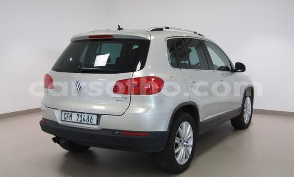اشتري مستعمل Volkswagen Tiguan Silver سيارة في Butha Buthe في Butha-Buthe اشتري مستعمل Volkswagen Tiguan Silver سيارة في Butha Buthe في Butha-Buthe