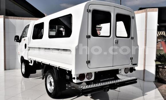 اشتري مستعمل Kia Cadenza White سيارة في Maputsoa في Leribe اشتري مستعمل Kia Cadenza White سيارة في Maputsoa في Leribe