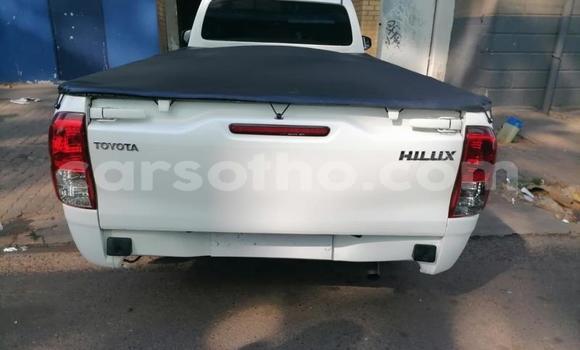 اشتري مستعمل Toyota Hilux White سيارة في Mokhotlong في Berea اشتري مستعمل Toyota Hilux White سيارة في Mokhotlong في Berea
