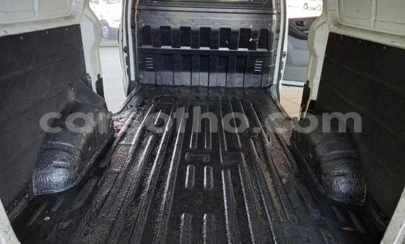 Acheter Occasion Voiture Hyundai H1 Blanc à Thaba–Tseka, Mafeteng Acheter Occasion Voiture Hyundai H1 Blanc à Thaba–Tseka, Mafeteng