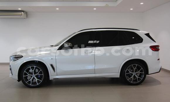 Sayi Na hannu BMW X5 M White Mota in Maseru a Maseru Sayi Na hannu BMW X5 M White Mota in Maseru a Maseru