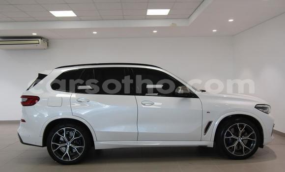 Sayi Na hannu BMW X5 M White Mota in Maseru a Maseru Sayi Na hannu BMW X5 M White Mota in Maseru a Maseru