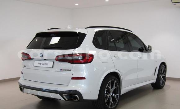 Sayi Na hannu BMW X5 M White Mota in Maseru a Maseru Sayi Na hannu BMW X5 M White Mota in Maseru a Maseru