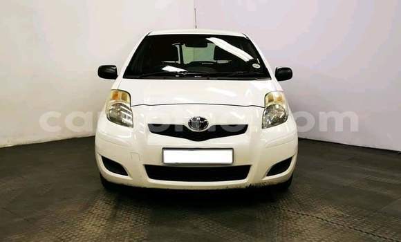 Buy Used Toyota Yaris White Car in Hlotse in Leribe Buy Used Toyota Yaris White Car in Hlotse in Leribe