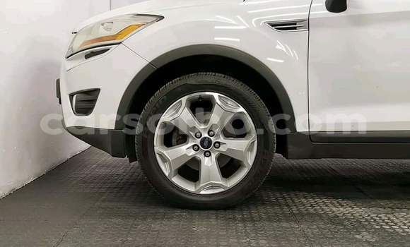 اشتري مستعمل Ford Kuga White سيارة في Hlotse في Leribe اشتري مستعمل Ford Kuga White سيارة في Hlotse في Leribe