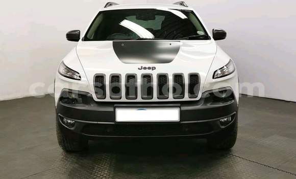 Acheter Occasion Voiture Jeep Cherokee Blanc à Hlotse, Leribe Acheter Occasion Voiture Jeep Cherokee Blanc à Hlotse, Leribe