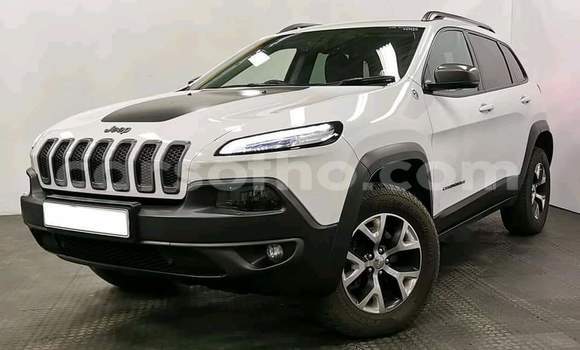 Acheter Occasion Voiture Jeep Cherokee Blanc à Hlotse, Leribe Acheter Occasion Voiture Jeep Cherokee Blanc à Hlotse, Leribe