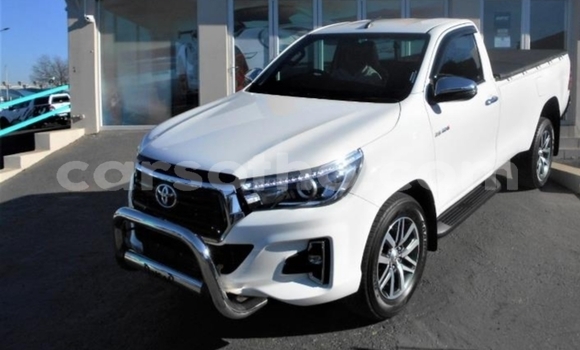 اشتري مستعمل Toyota Hilux White سيارة في Maseru في Maseru اشتري مستعمل Toyota Hilux White سيارة في Maseru في Maseru