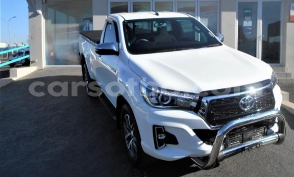 اشتري مستعمل Toyota Hilux White سيارة في Maseru في Maseru اشتري مستعمل Toyota Hilux White سيارة في Maseru في Maseru