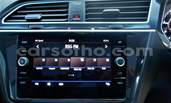 Sayi Na hannu Volkswagen Tiguan White Mota in Roma a Maseru Sayi Na hannu Volkswagen Tiguan White Mota in Roma a Maseru