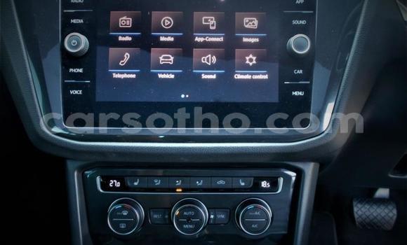 Sayi Na hannu Volkswagen Tiguan White Mota in Roma a Maseru Sayi Na hannu Volkswagen Tiguan White Mota in Roma a Maseru