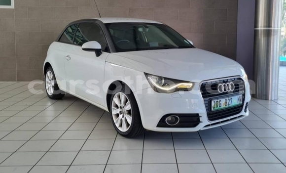 Sayi Na hannu Audi A1 White Mota in Maseru a Maseru Sayi Na hannu Audi A1 White Mota in Maseru a Maseru