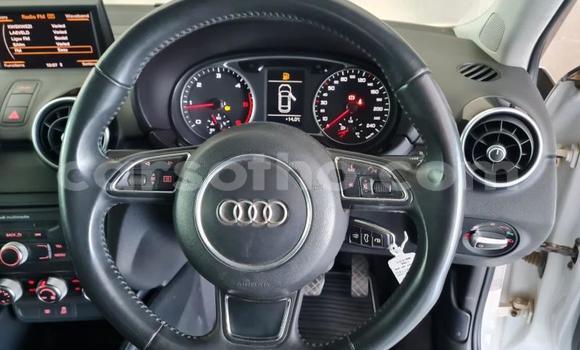 Sayi Na hannu Audi A1 White Mota in Maseru a Maseru Sayi Na hannu Audi A1 White Mota in Maseru a Maseru
