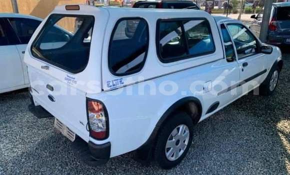 Buy Used Ford B-MAX White Car in Maseru in Maseru Buy Used Ford B-MAX White Car in Maseru in Maseru