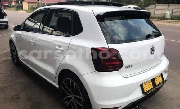 Buy Used Volkswagen Golf GTI White Car in Maseru in Maseru Buy Used Volkswagen Golf GTI White Car in Maseru in Maseru