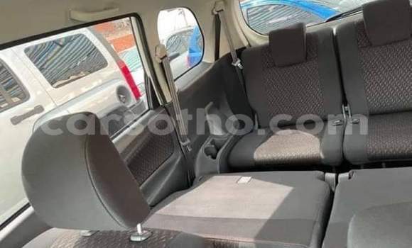 Buy Used Toyota Avanza White Car in Maseru in Maseru Buy Used Toyota Avanza White Car in Maseru in Maseru