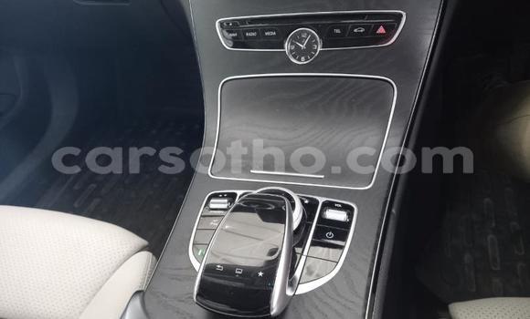 Sayi Na hannu Mercedes-Benz C–Class White Mota in Maseru a Maseru Sayi Na hannu Mercedes-Benz C–Class White Mota in Maseru a Maseru