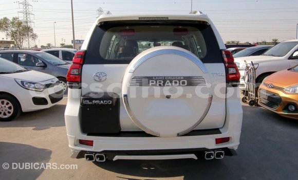Acheter Import Voiture Toyota Prado Blanc à Import - Dubai, Maseru Acheter Import Voiture Toyota Prado Blanc à Import - Dubai, Maseru