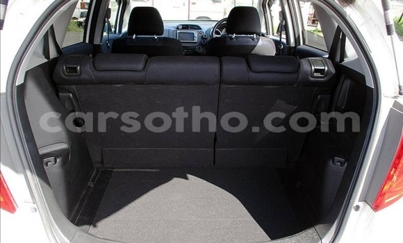 اشتري مستعمل Honda FIT White سيارة في Maseru في Maseru اشتري مستعمل Honda FIT White سيارة في Maseru في Maseru