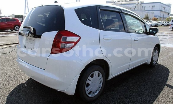 اشتري مستعمل Honda FIT White سيارة في Maseru في Maseru اشتري مستعمل Honda FIT White سيارة في Maseru في Maseru
