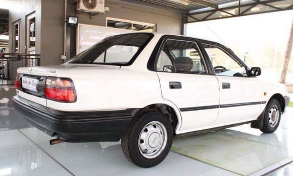 Acheter Occasion Voiture Toyota Corolla Blanc à Maseru, Maseru Acheter Occasion Voiture Toyota Corolla Blanc à Maseru, Maseru