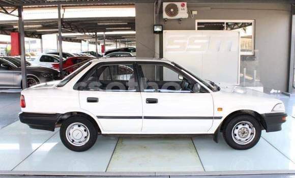 Acheter Occasion Voiture Toyota Corolla Blanc à Maseru, Maseru Acheter Occasion Voiture Toyota Corolla Blanc à Maseru, Maseru