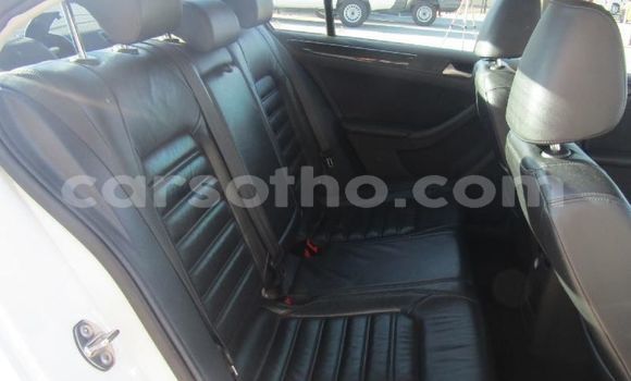 Acheter Occasion Voiture Volkswagen Jetta Blanc à Maputsoe, Leribe Acheter Occasion Voiture Volkswagen Jetta Blanc à Maputsoe, Leribe