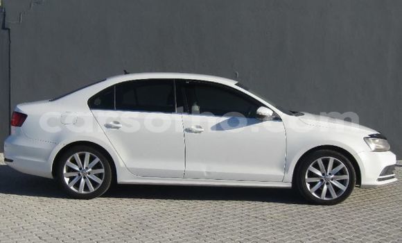 Acheter Occasion Voiture Volkswagen Jetta Blanc à Maputsoe, Leribe Acheter Occasion Voiture Volkswagen Jetta Blanc à Maputsoe, Leribe