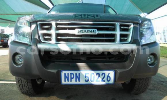 Sayi Na hannu Isuzu KB Silver Mota in Maseru a Maseru Sayi Na hannu Isuzu KB Silver Mota in Maseru a Maseru