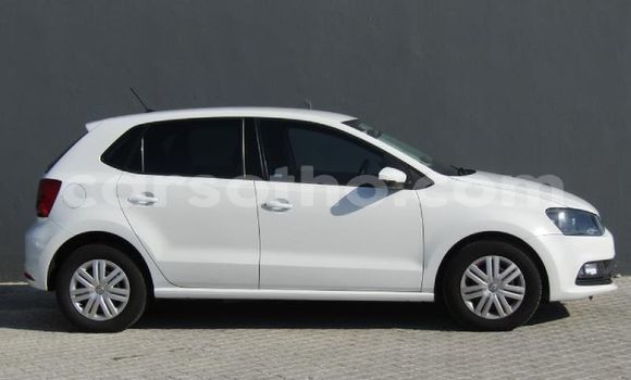 اشتري مستعمل Volkswagen Polo White سيارة في Mafeteng في Mafeteng اشتري مستعمل Volkswagen Polo White سيارة في Mafeteng في Mafeteng