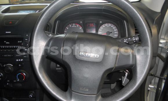 Sayi Na hannu Isuzu KB Silver Mota in Maseru a Maseru Sayi Na hannu Isuzu KB Silver Mota in Maseru a Maseru