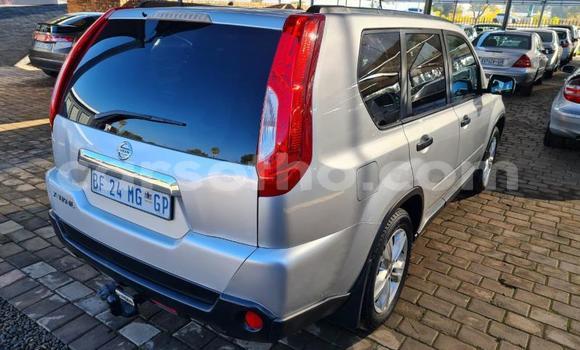 Sayi Na hannu Nissan X–Trail Silver Mota in Maseru a Maseru Sayi Na hannu Nissan X–Trail Silver Mota in Maseru a Maseru