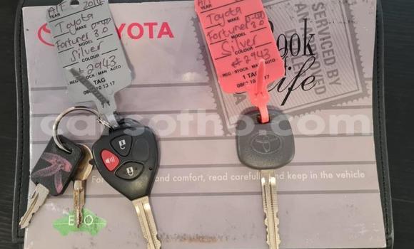 Acheter Occasion Voiture Toyota Fortuner Gris à Butha–Buthe, Thaba-Tseka Acheter Occasion Voiture Toyota Fortuner Gris à Butha–Buthe, Thaba-Tseka