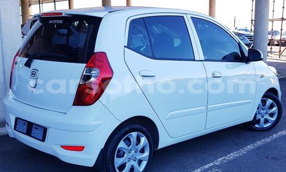 Acheter Occasion Voiture Hyundai i10 Blanc à Butha–Buthe, Thaba-Tseka Acheter Occasion Voiture Hyundai i10 Blanc à Butha–Buthe, Thaba-Tseka