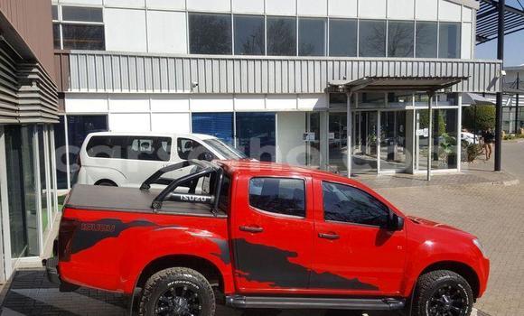 Acheter Occasion Voiture Isuzu KB Rouge à Butha–Buthe, Thaba-Tseka Acheter Occasion Voiture Isuzu KB Rouge à Butha–Buthe, Thaba-Tseka