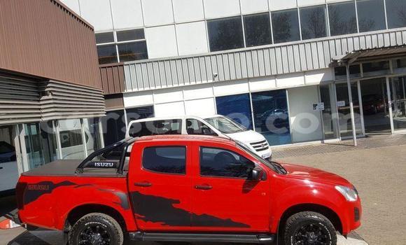 Acheter Occasion Voiture Isuzu KB Rouge à Butha–Buthe, Thaba-Tseka Acheter Occasion Voiture Isuzu KB Rouge à Butha–Buthe, Thaba-Tseka