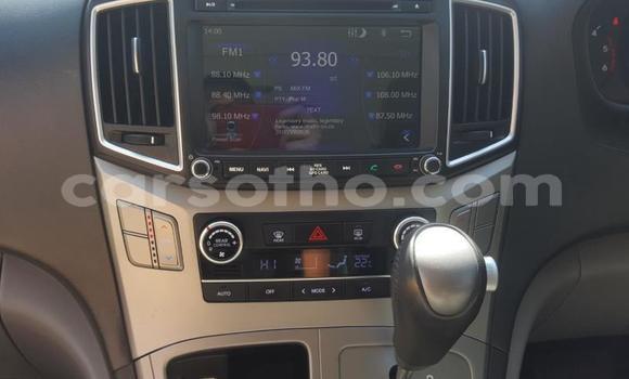 Acheter Occasion Voiture Hyundai H1 Blanc à Butha–Buthe, Thaba-Tseka Acheter Occasion Voiture Hyundai H1 Blanc à Butha–Buthe, Thaba-Tseka