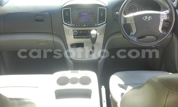 Acheter Occasion Voiture Hyundai H1 Blanc à Butha–Buthe, Thaba-Tseka Acheter Occasion Voiture Hyundai H1 Blanc à Butha–Buthe, Thaba-Tseka