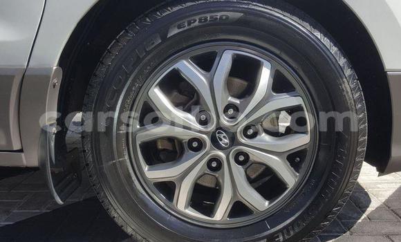 Acheter Occasion Voiture Hyundai H1 Blanc à Butha–Buthe, Thaba-Tseka Acheter Occasion Voiture Hyundai H1 Blanc à Butha–Buthe, Thaba-Tseka