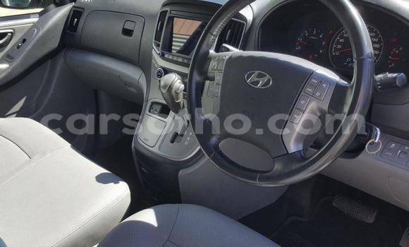 Acheter Occasion Voiture Hyundai H1 Blanc à Butha–Buthe, Thaba-Tseka Acheter Occasion Voiture Hyundai H1 Blanc à Butha–Buthe, Thaba-Tseka